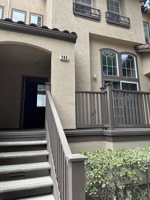 243-10284 Wateridge Cir, San Diego, CA, 92121-5734 | Card Image