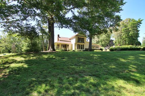 101 Timberlake Dr, Springfield, TN, 37172-5117 | Card Image