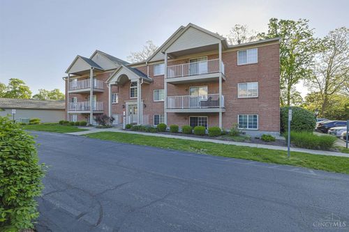 3151 Preserve Ln, Colerain Twp, OH, 45239-6926 | Card Image