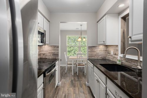 2b-3800 Sunnyfield Ct, HAMPSTEAD, MD, 21074-3607 | Card Image