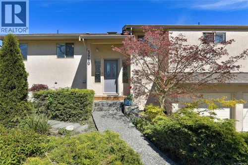 3980 Helen Rd, Victoria, BC, V8Z5C5 | Card Image