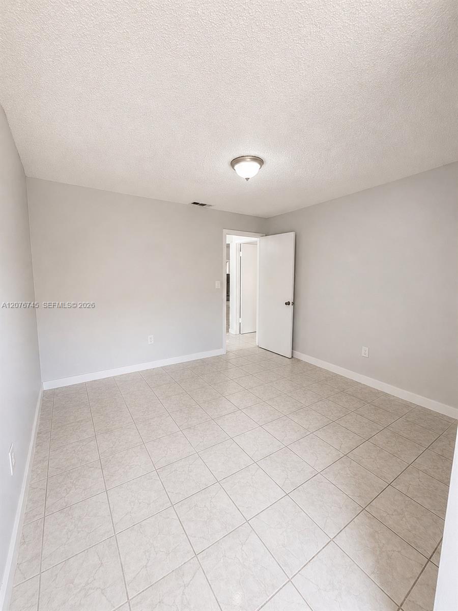 Residential Lease in Miami 3
