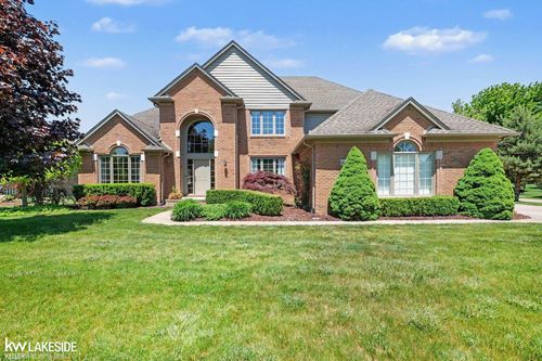 14407 Fruitwood Drive, Washington Township, MI, 48094 | Card Image