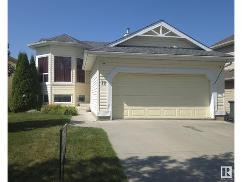 17 Hilldowns Dr, Spruce Grove, AB, T7X4P7 | Card Image