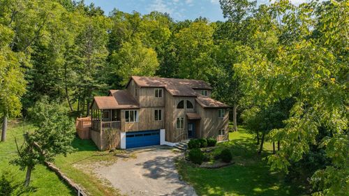 16 Mcguffey Ln, Athens, OH, 45701 | Card Image