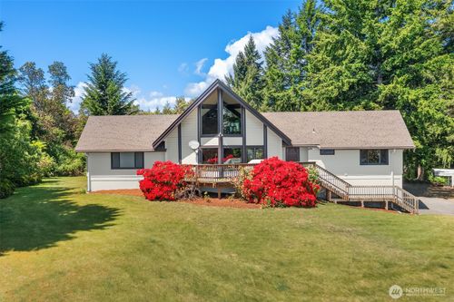 7429 Sw 255th St, Vashon, WA, 98070-8000 | Card Image