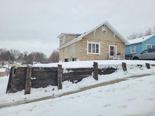 2217 S Maple St, Sioux City, IA, 51106-3053 | Card Image