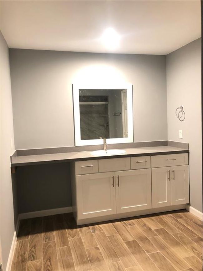 Part B bathroom | Image 15