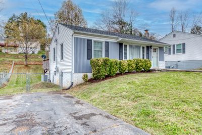 524 Terry Drive, House other with 2 bedrooms, 1 bathrooms and null parking in Bristol VA | Image 2