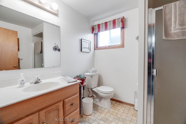 60 James St N, House other with 3 bedrooms, 2 bathrooms and 2 parking in Forest ON | Image 32