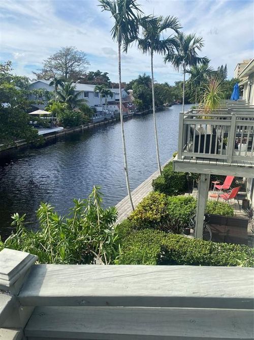 apt-16e-578 Ne 20th St, Wilton Manors, FL, 33305-2142 | Card Image