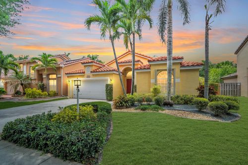 2724 Cayenne Ave, Hollywood, FL, 33026-4518 | Card Image