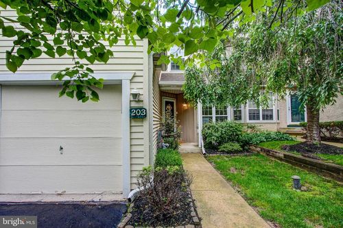203 Country Club Dr, LANSDALE, PA, 19446-1458 | Card Image
