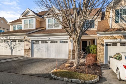 28-28 Bowood Ln, Marlborough, MA, 01752 | Card Image