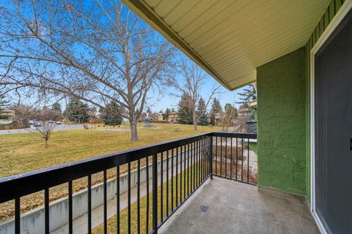306-2200 Woodview Dr Sw, Calgary, AB, T2W3N6 | Card Image