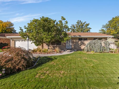 7138 S Chris Ln, Cottonwood Heights, UT, 84121-3623 | Card Image