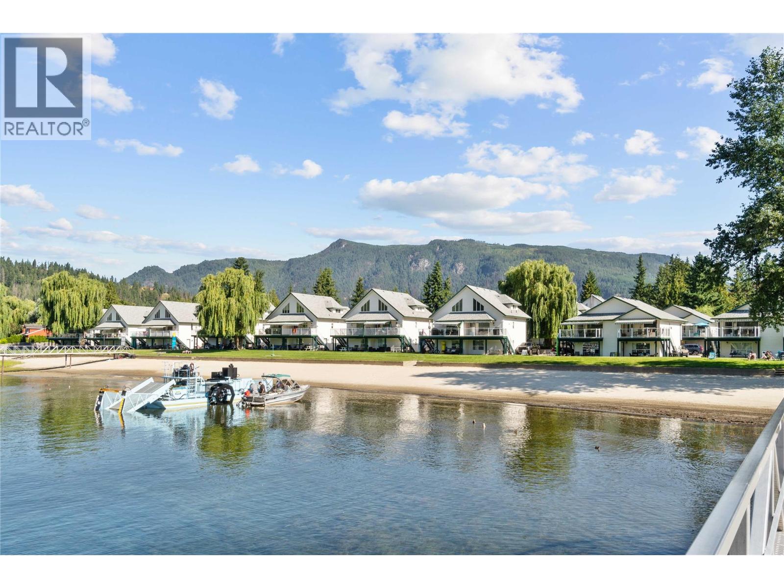 Residential in Sicamous 5