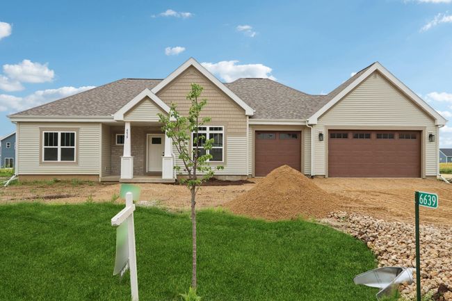 6639 Royal View Dr, Home with 3 bedrooms, 3 bathrooms and null parking in DEFOREST WI | Image 16