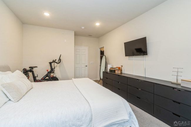5 Robeson St, Townhouse with 2 bedrooms, 3 bathrooms and null parking in Somerville NJ | Image 19