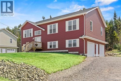 8 Emma Av, Grand Bay Westfield, NB, E5K0C7 | Card Image