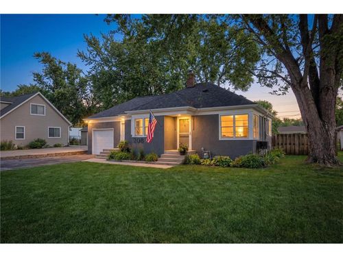 208 11th Street, Hudson, WI, 54016 | Card Image