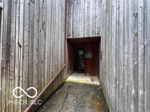 9369 S Pointe Lasalles Dr, Bloomington, IN, 47401-9011 | Card Image