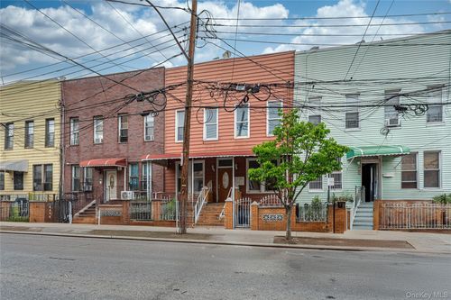 823 40th St, Brooklyn, NY, 11232-3865 | Card Image