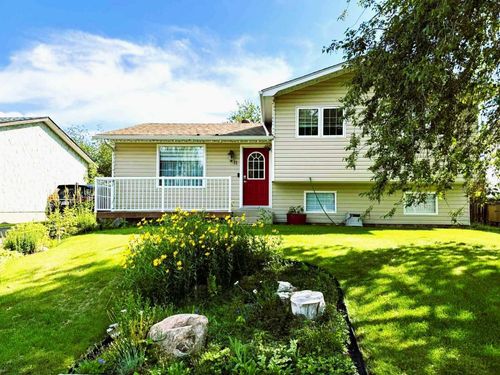 11 Lake Newell Cres E, Brooks, AB, T1R0L2 | Card Image