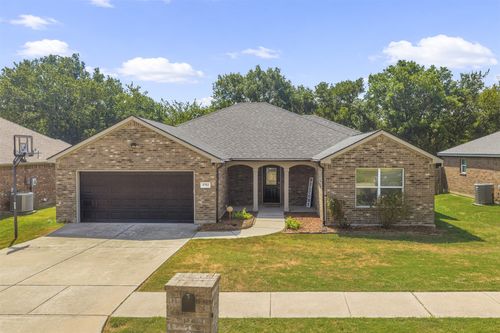 4702 Lake Shore Dr, Ardmore, OK, 73401-6438 | Card Image