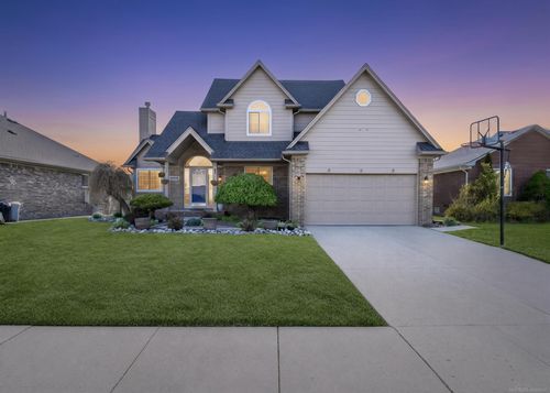 49132 Stratford Dr, Chesterfield, MI, 48047-1778 | Card Image
