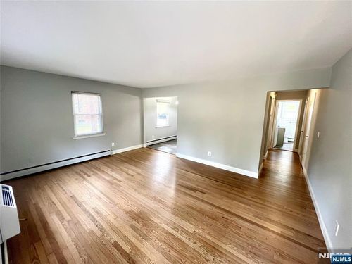 apt-1-15-1 Spruce St, Oakland, NJ, 07436-1822 | Card Image