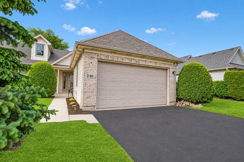 246 Red Hawk Rd, Hampshire, IL, 60140-8244 | Card Image
