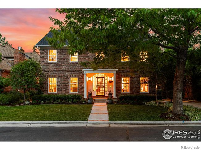 Private and Quiet Setting in the Heart of Cherry Creeks Premier Shopping and Dining. | Image 37