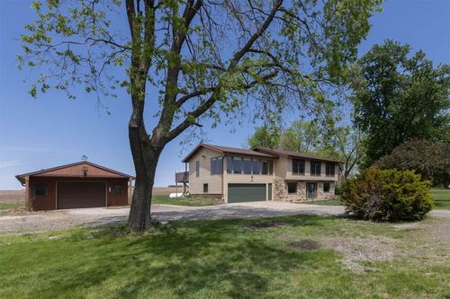 4740 Ne 78th Ave, Bondurant, IA, 50035-1266 | Card Image