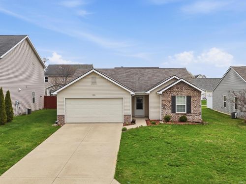 1924 Black Bear Dr, Fort Wayne, IN, 46808-3513 | Card Image