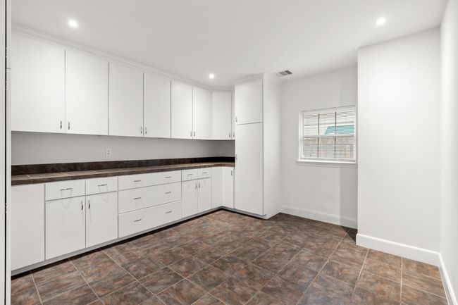 Craft Room | Image 20
