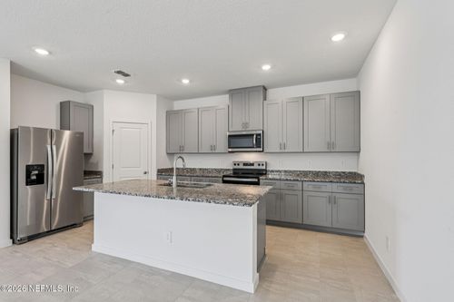 7774 Cahill Ln, Jacksonville, FL, 32219-1738 | Card Image