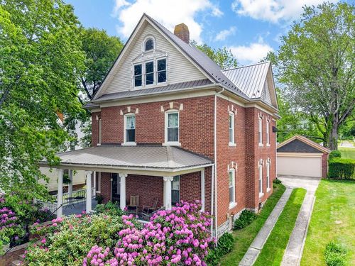 305 W Baumgardner Ave, Rural Retreat, VA, 24368-2502 | Card Image