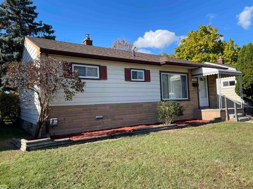 26371 Compson St, Roseville, MI, 48066-7103 | Card Image