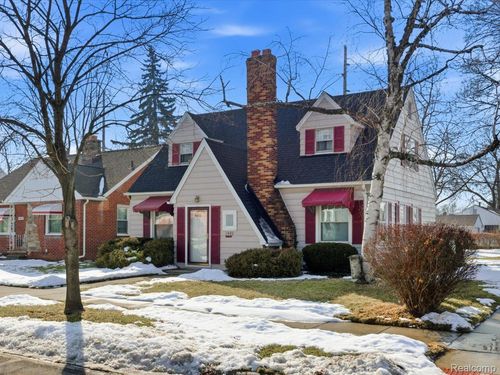 1403 22nd St, Port Huron, MI, 48060-5518 | Card Image