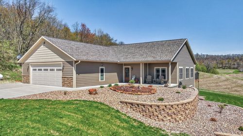 N9370 County Road P, Blair, WI, 54616-8008 | Card Image