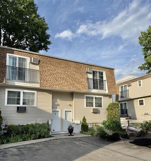 b6a-3 Forge Gate Dr, Cold Spring, NY, 10516-3132 | Card Image