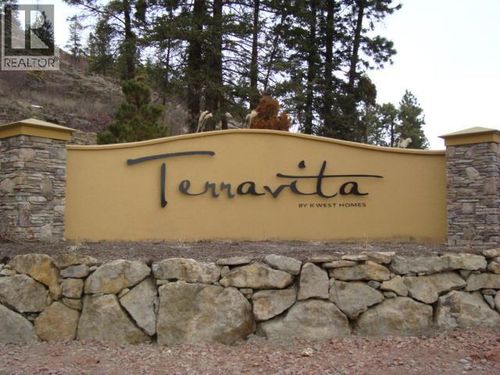 107 - 2770 Auburn Road, Condo with 2 bedrooms, 2 bathrooms and 1 parking in West Kelowna BC | Card Image