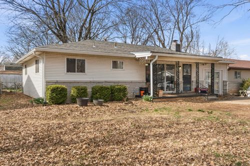 1949 S Broadway Ave, Springfield, MO, 65807-2401 | Card Image