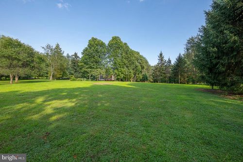 1285 Gradyville Rd, Glen Mills, PA, 19342-9615 | Card Image