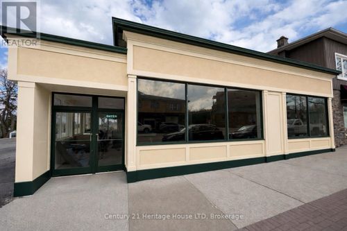 1507 Pelham Street, Pelham (Fonthill), ON, L0S1E3 | Card Image