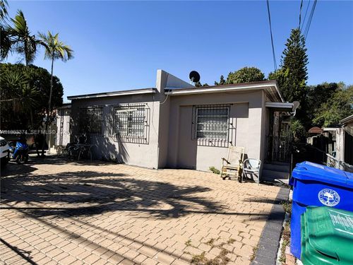 430 Nw 53rd Ave, Miami, FL, 33126-5040 | Card Image