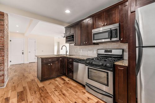 4-1073 Northwest Blvd, Columbus, OH, 43212-3632 | Card Image