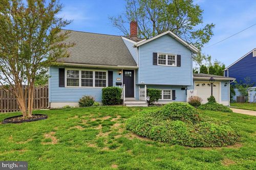 24 Barclay Dr, PENNSVILLE, NJ, 08070-2302 | Card Image