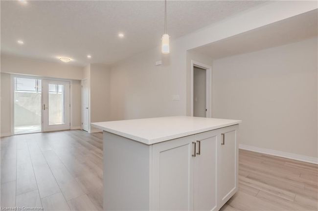 D057 - 142 Foamflower Pl, Townhouse with 3 bedrooms, 2 bathrooms and 1 parking in Waterloo ON | Image 13